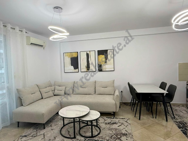 Apartament 2+1 me qira prane rruges se Barrikadave ne Tirane